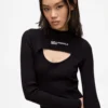 Ausgeschnittenes Strickkleid