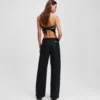 BESCHICHTETE, ENTSPANNTE JEANS MIT MITTLERER TAILLE