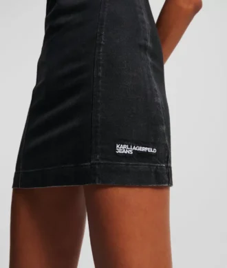 BESCHICHTETES DENIMKLEID