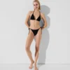 BIKINIHOSE MIT SEITLICHEN BINDEN BIKINIHOSE MIT SEITLICHEN BINDEN