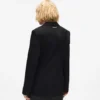 Blazer mit Gürtel und kontrastierendem Revers Blazer mit Gürtel und kontrastierendem Revers