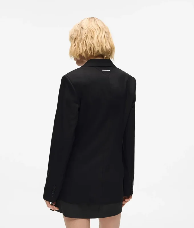 Blazer mit Gürtel und kontrastierendem Revers Blazer mit Gürtel und kontrastierendem Revers