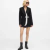 Blazer mit Gürtel und kontrastierendem Revers Blazer mit Gürtel und kontrastierendem Revers
