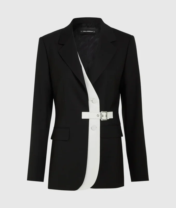 Blazer mit Gürtel und kontrastierendem Revers Blazer mit Gürtel und kontrastierendem Revers