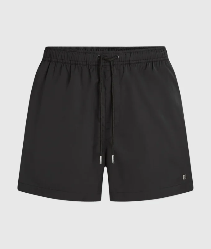 Boardshorts mit Monogramm-Ansteckpin Boardshorts mit Monogramm-Ansteckpin