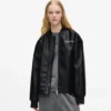 Bomberjacke aus Kunstleder Bomberjacke aus Kunstleder