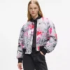 Bomberjacke mit Allover-Lackprint