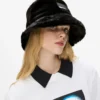 Bucket Hat aus Kunstfell Bucket Hat aus Kunstfell