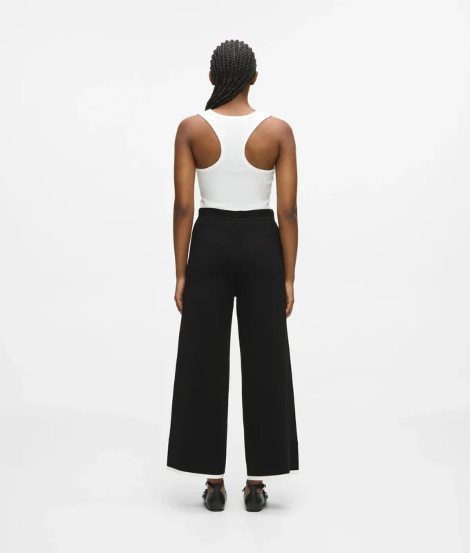 Culottes mit kontrastierenden Paspeln Culottes mit kontrastierenden Paspeln
