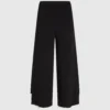 Culottes mit kontrastierenden Paspeln Culottes mit kontrastierenden Paspeln