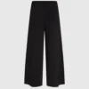 Culottes mit kontrastierenden Paspeln Culottes mit kontrastierenden Paspeln
