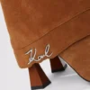 Debutante-Stiefeletten mit umgeschlagenem Schaft Debutante-Stiefeletten mit umgeschlagenem Schaft