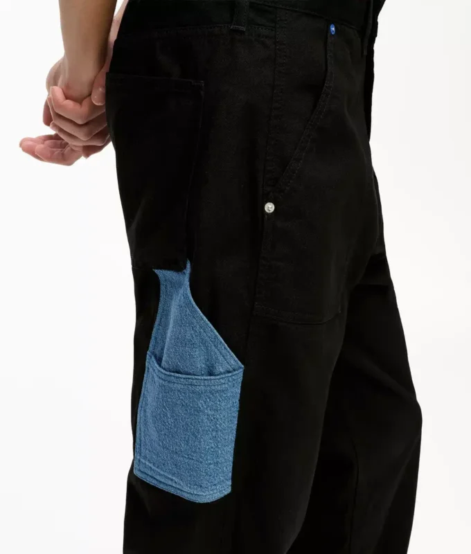 Denim-Taschenhose im Carpenter-Stil Denim-Taschenhose im Carpenter-Stil