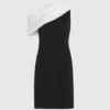Drapiertes One-Shoulder-Kleid Drapiertes One-Shoulder-Kleid