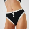 EINFARBIGES BIKINI-UNTERTEIL MIT HOHER TAILLE EINFARBIGES BIKINI-UNTERTEIL MIT HOHER TAILLE