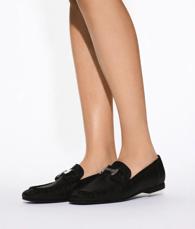 ELEIA BROOCH LOAFERS ELEIA BROOCH LOAFERS