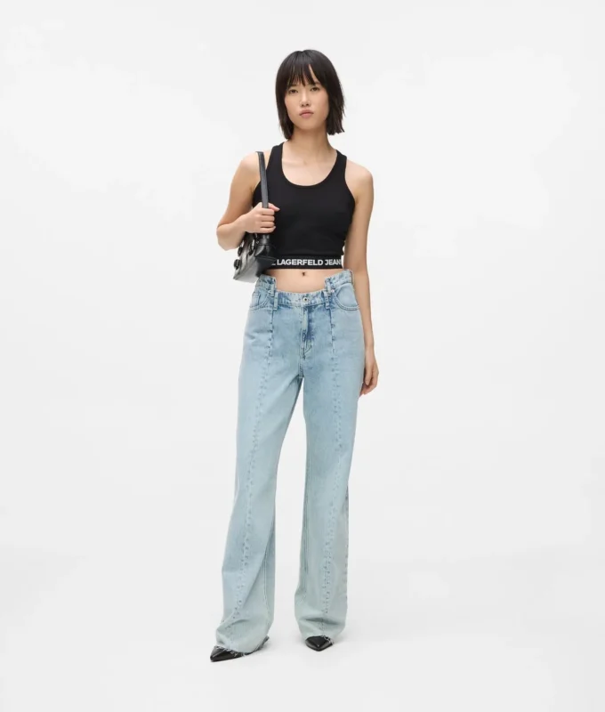 Entspannte Jeans mit Naht und mittlerer Leibhöhe Entspannte Jeans mit Naht und mittlerer Leibhöhe