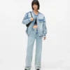 Entspannte Jeans mit Naht und mittlerer Leibhöhe Entspannte Jeans mit Naht und mittlerer Leibhöhe