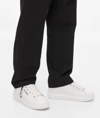 Exklusive Kapri Ikon Charm Sneakers