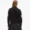 Exklusiver Pullover mit Schleife Exklusiver Pullover mit Schleife