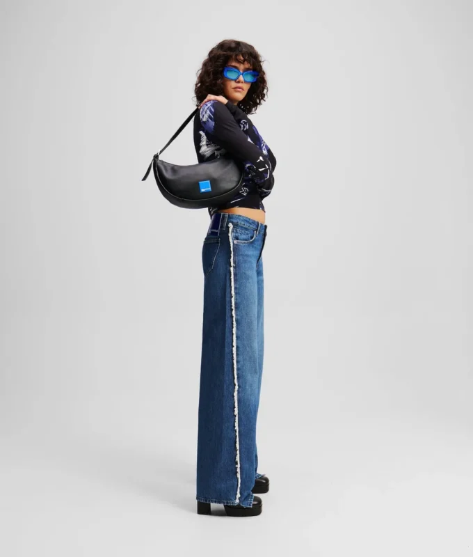 FRANSENVERZIERTE RELAXED-JEANS MIT MITTLERER TAILLE FRANSENVERZIERTE RELAXED-JEANS MIT MITTLERER TAILLE