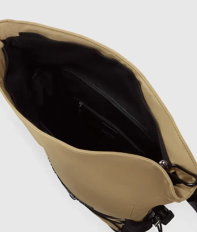 Funktionaler Rucksack mit Kordelzug Funktionaler Rucksack mit Kordelzug