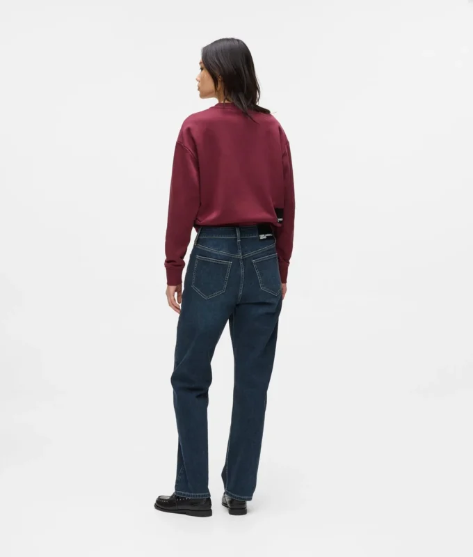 Gerade geschnittene Jeans mit hoher Taille