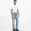Gerade geschnittene Jeans ohne Gesäßtaschen Gerade geschnittene Jeans ohne Gesäßtaschen