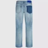 Gerade geschnittene Jeans ohne Gesäßtaschen Gerade geschnittene Jeans ohne Gesäßtaschen