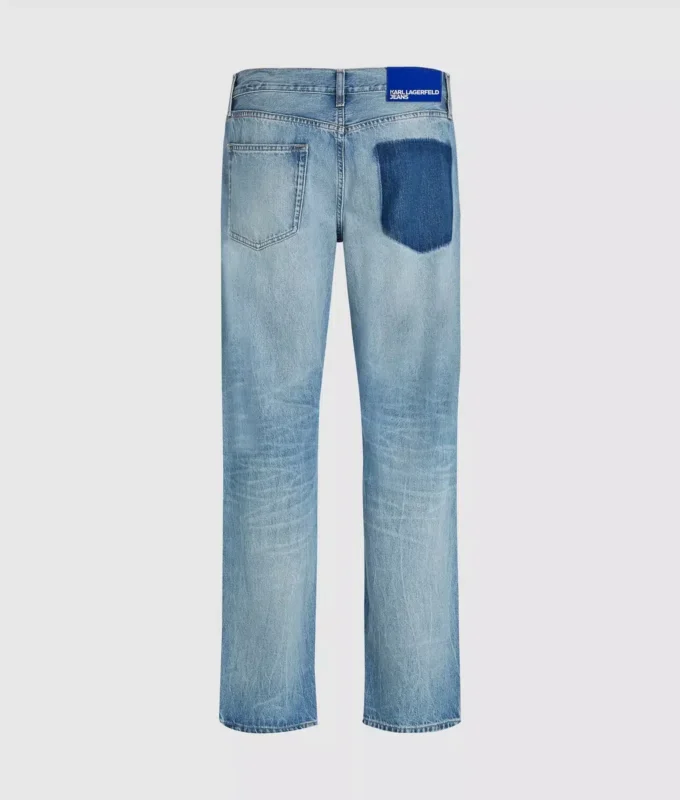Gerade geschnittene Jeans ohne Gesäßtaschen Gerade geschnittene Jeans ohne Gesäßtaschen