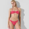 GERIFFELTES BANDEAU-BIKINI-OBERTEIL GERIFFELTES BANDEAU-BIKINI-OBERTEIL