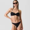 GERIFFELTES BANDEAU-BIKINI-OBERTEIL GERIFFELTES BANDEAU-BIKINI-OBERTEIL