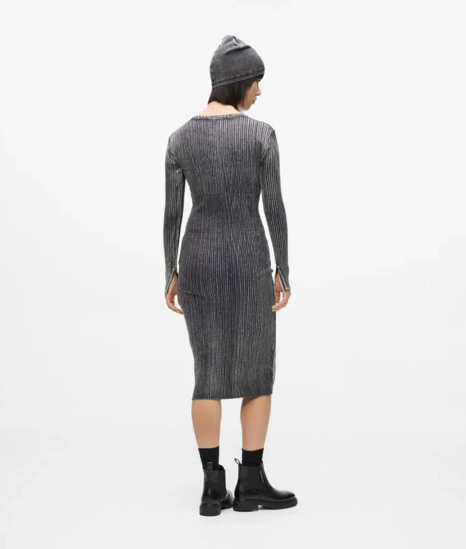 Geripptes Langarmkleid Geripptes Langarmkleid