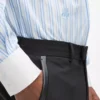 Gestreiftes Hemd mit kontrastierendem Kragen Gestreiftes Hemd mit kontrastierendem Kragen