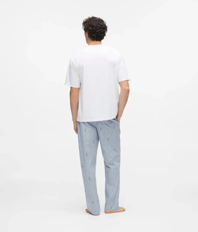 Gestreiftes Pyjama-Set