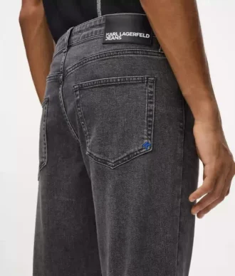 Gewaschene Slim-Fit-Jeans