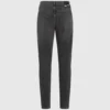 Gewaschene Slim-Fit-Jeans Gewaschene Slim-Fit-Jeans