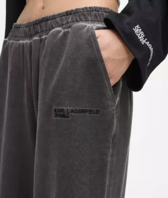 Gewaschene Sweathose mit weitem Bein