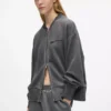 Gewaschenes Bomber-Sweatshirt mit Reißverschluss Gewaschenes Bomber-Sweatshirt mit Reißverschluss