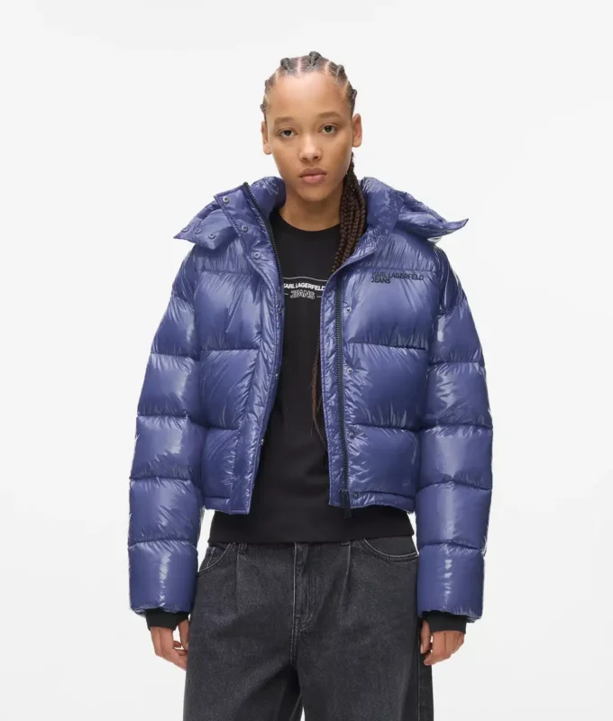 Glänzende, kastenförmige Daunenjacke
