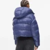 Glänzende, kastenförmige Daunenjacke