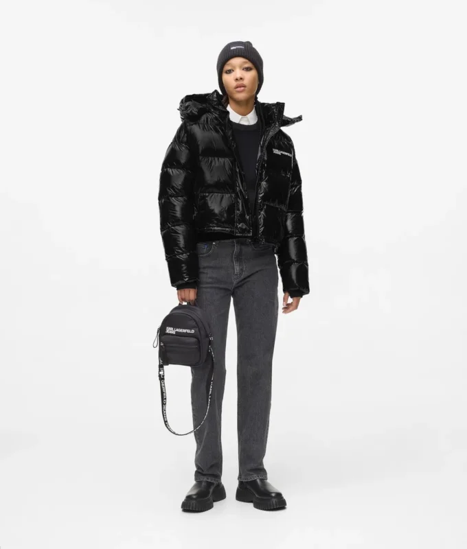 Glänzende, kastenförmige Daunenjacke Glänzende, kastenförmige Daunenjacke
