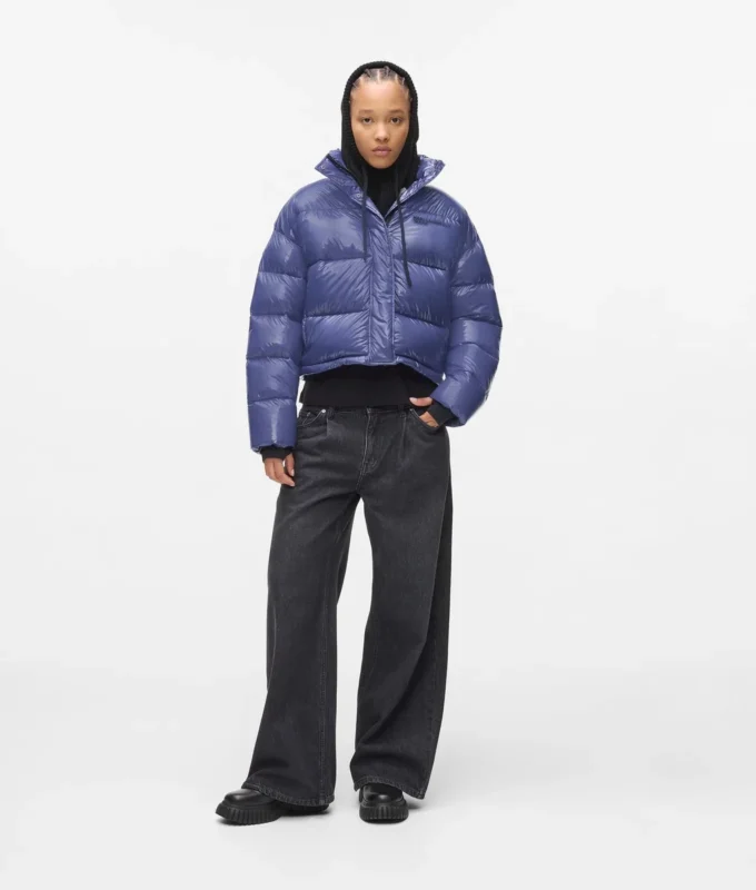 Glänzende, kastenförmige Daunenjacke