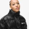 Glänzende, kastenförmige Daunenjacke Glänzende, kastenförmige Daunenjacke