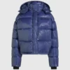 Glänzende, kastenförmige Daunenjacke