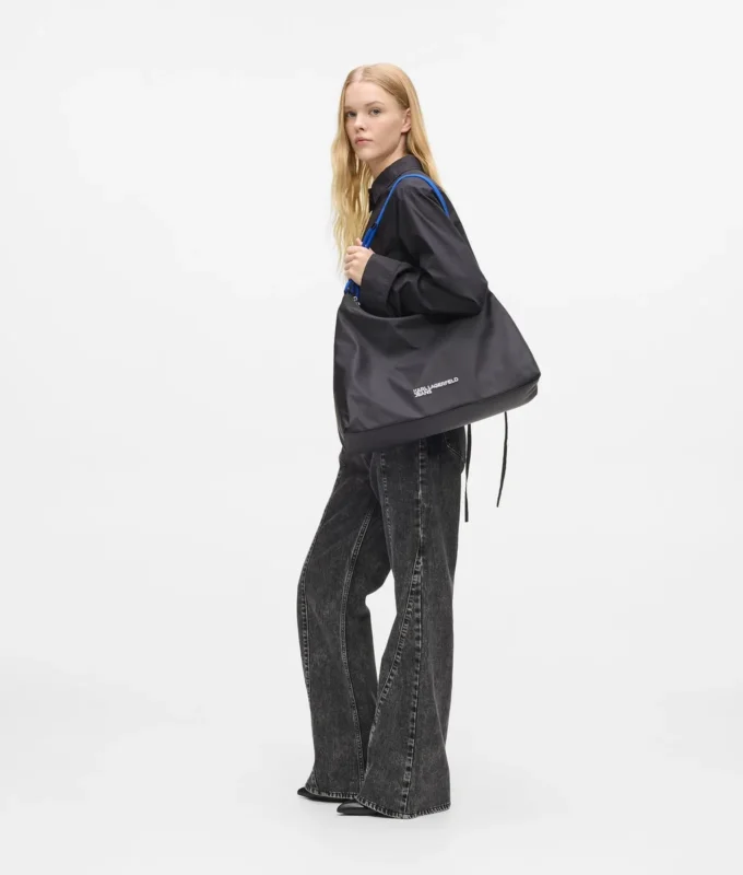 Große Nylon-Umhängetasche mit Kordelzug