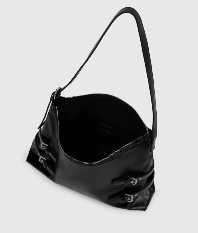 Große Schultertasche mit Schnalle Große Schultertasche mit Schnalle