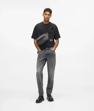 Gürteltasche aus gewaschenem Denim