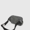 Gürteltasche aus gewaschenem Denim Gürteltasche aus gewaschenem Denim