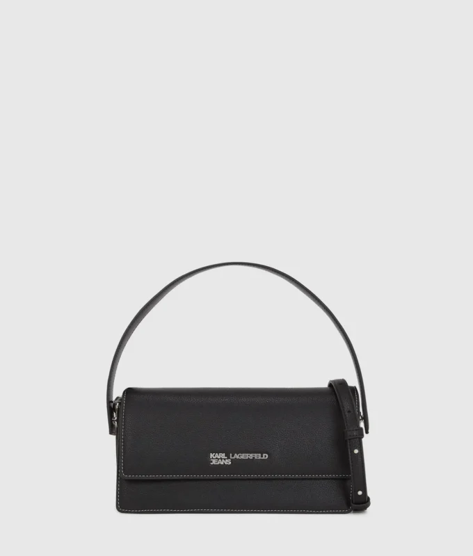 Handtasche mit Metalllogo und Tragegriff